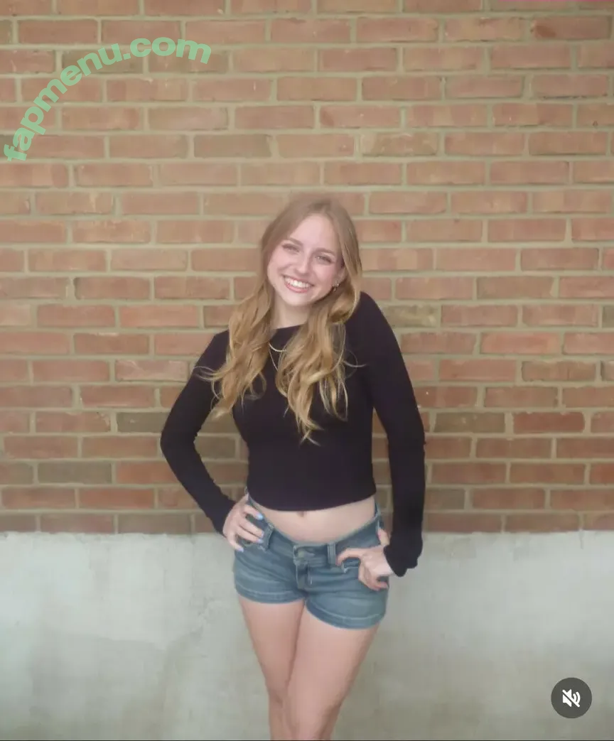 Ainsley Giorio nude photo #0001 (ainsley_giorio)