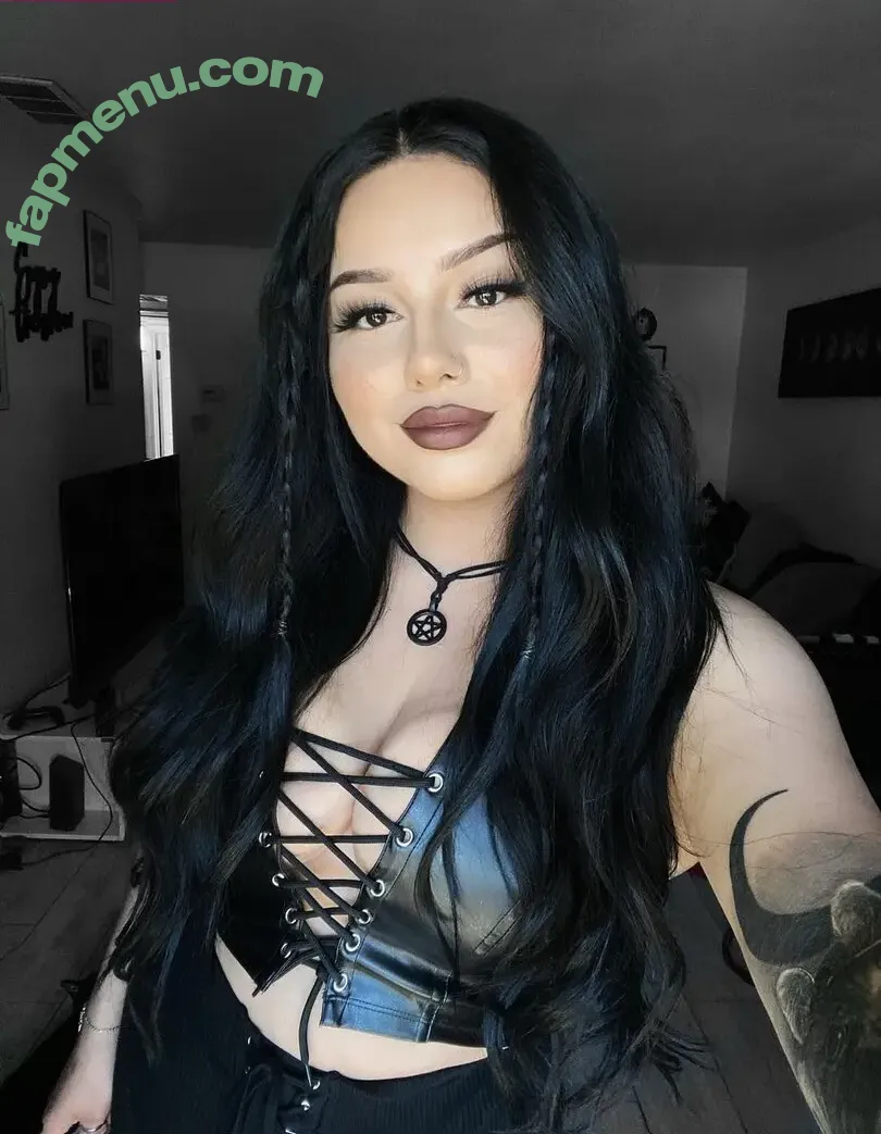 airiamoxo nude photo #0018 (Lady Vampira)
