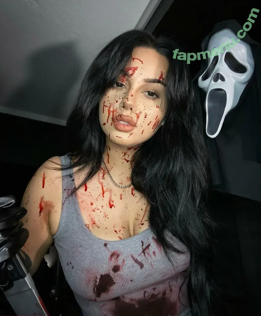 airiamoxo nude photo #0021 (Lady Vampira)
