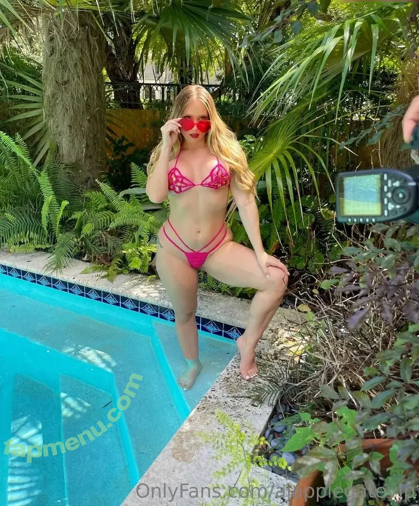 AJ Applegate nude photo #2000 (AJsApplebooty / ajapplegatelive / realajapplegate)