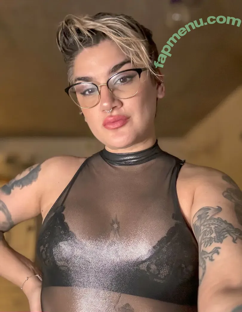 akalirock nude photo #0017 (akali_oficall)