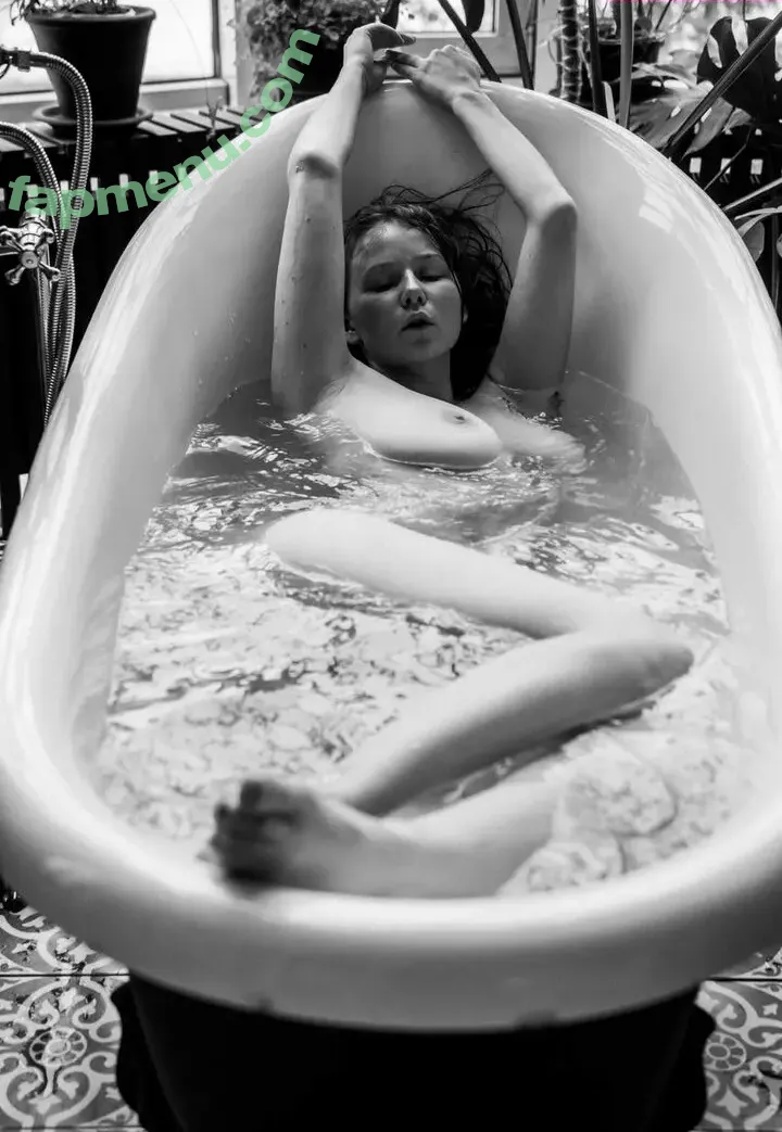 Aksinya_carrot nude photo #0770 (Aksinya_carrot)