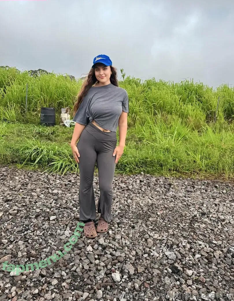 alanainparadise nude photo #0001 (alanainparadise)