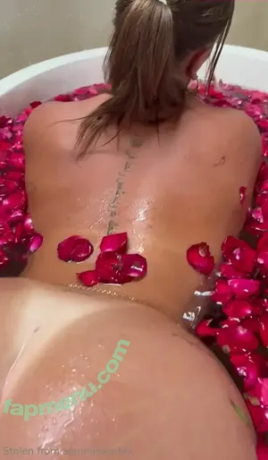  nude photo #0001