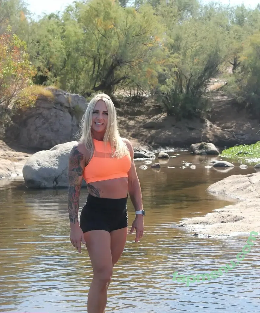 aleahmuscle nude photo #0014 (aleahmuscle)