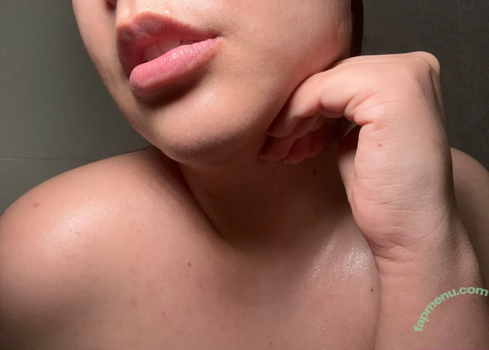 alealvaa nude photo #0041 (alealvaa)