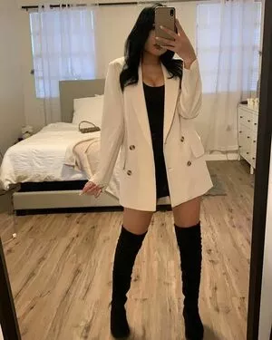 Alejandramariaxo / alejandramariaxo_ / malejandraq nude photo #0020