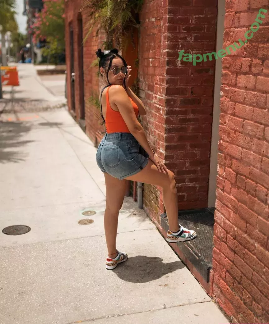 Alejandramariaxo nude photo #0022 (alejandramariaxo_ / malejandraq)