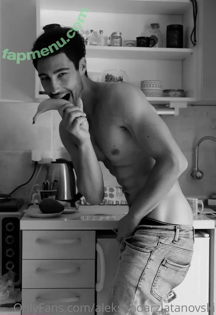 aleksandarzlatanovski nude photo #0003 (aleksandarzlatanovski)