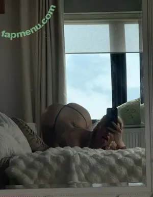  nude photo #0005