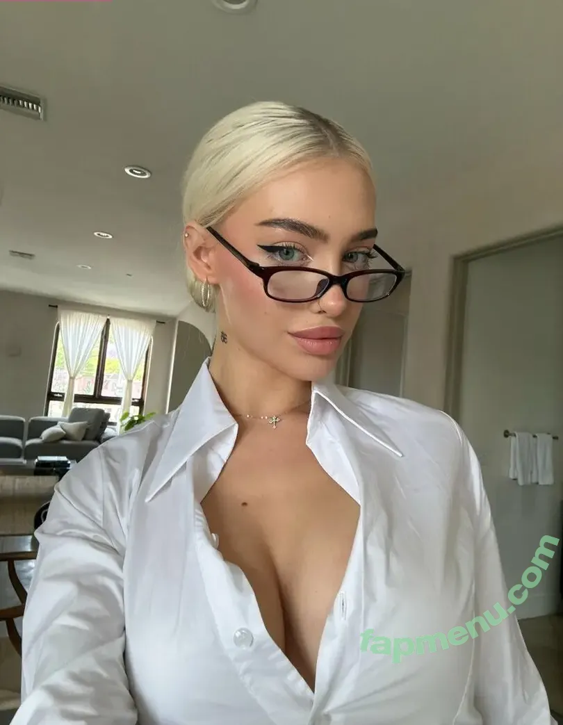 Aleksandraverse nude photo #0002 (Aleksandraverse)