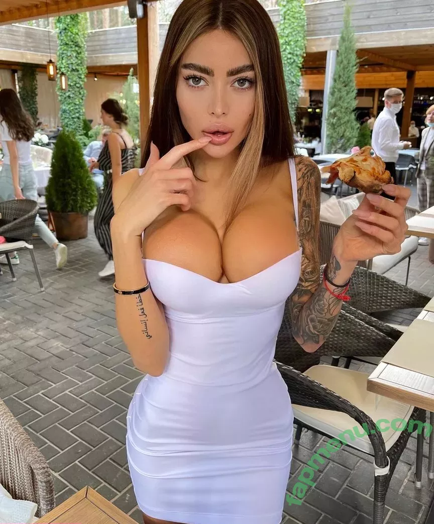 Alena Omovych nude photo #0172 (alena_omovych / alenaomovich)
