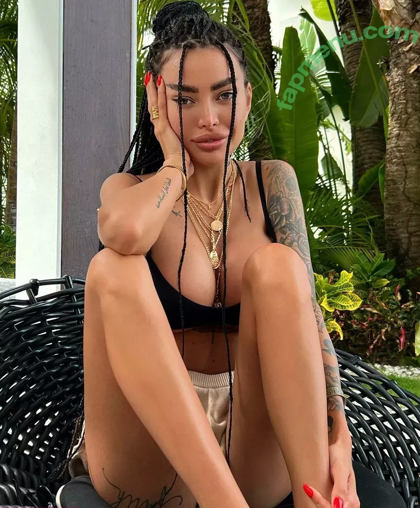 Alena Omovych nude photo #0212 (alena_omovych / alenaomovich)