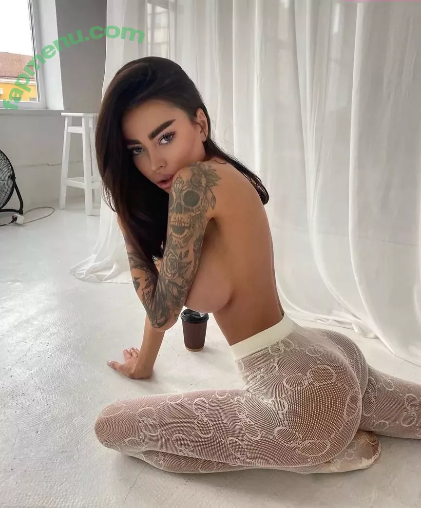 Alena Omovych nude photo #0297 (alena_omovych / alenaomovich)