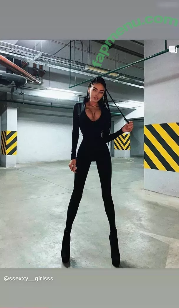 Alena Omovych nude photo #0372 (alena_omovych / alenaomovich)