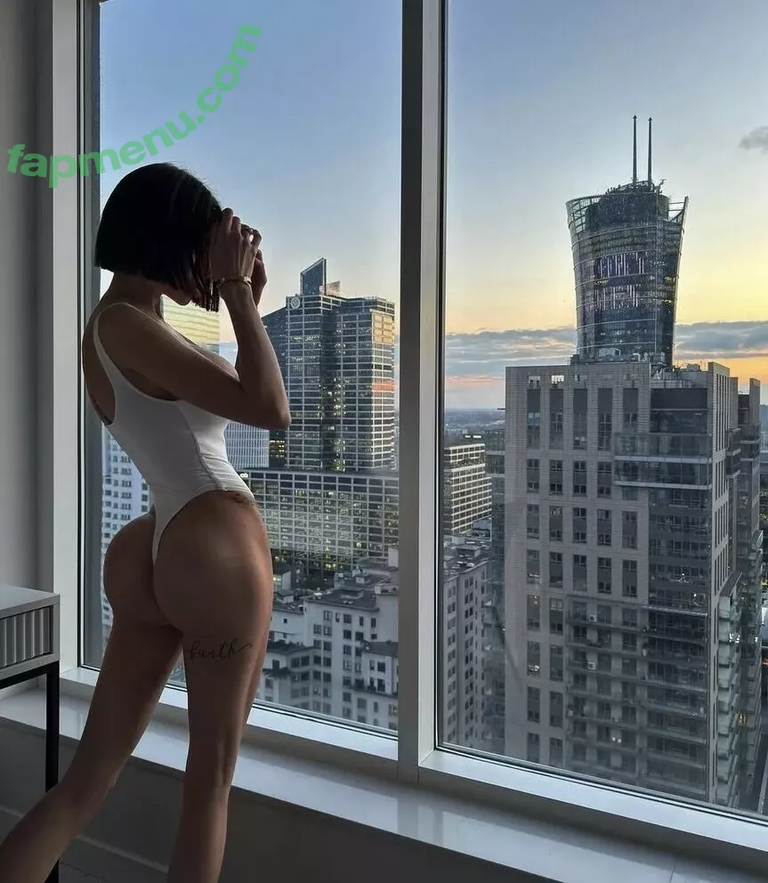 Alena Omovych nude photo #0389 (alena_omovych / alenaomovich)