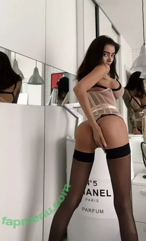 Alena Omovych nude photo #0411 (alena_omovych / alenaomovich)