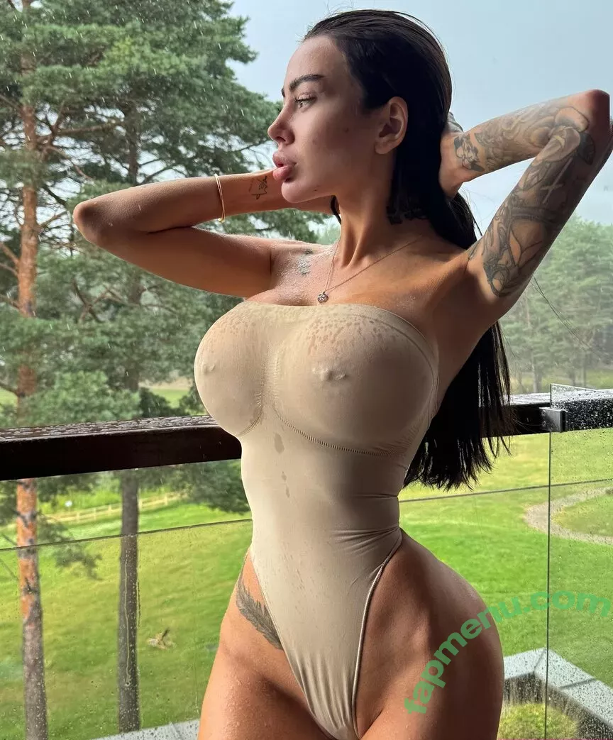 Alena Omovych nude photo #0438 (alena_omovych / alenaomovich)