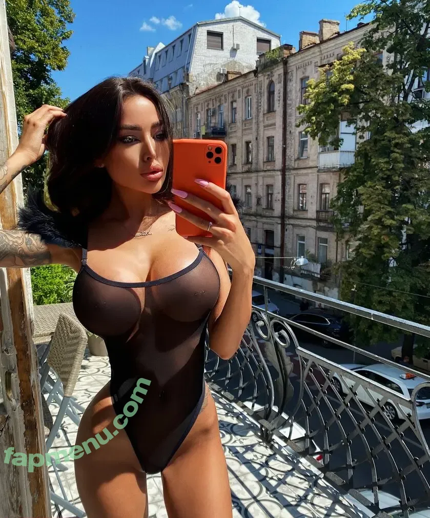 Alena Omovych nude photo #0725 (alena_omovych / alenaomovich)
