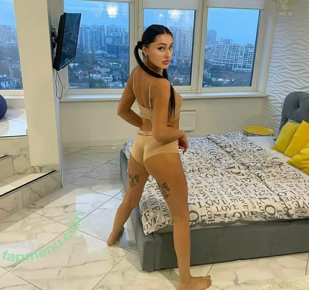 Alena Sayhii nude photo #0034 (alenasayhii)