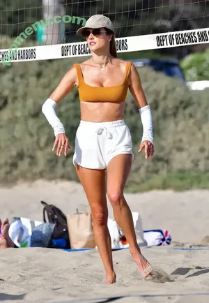 Alessandra Ambrosio / aleambrosio / alelovesanja / alessandraambrosio nude photo #3454