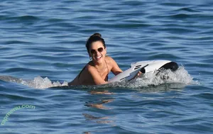 Alessandra Ambrosio / aleambrosio / alelovesanja / alessandraambrosio nude photo #3656