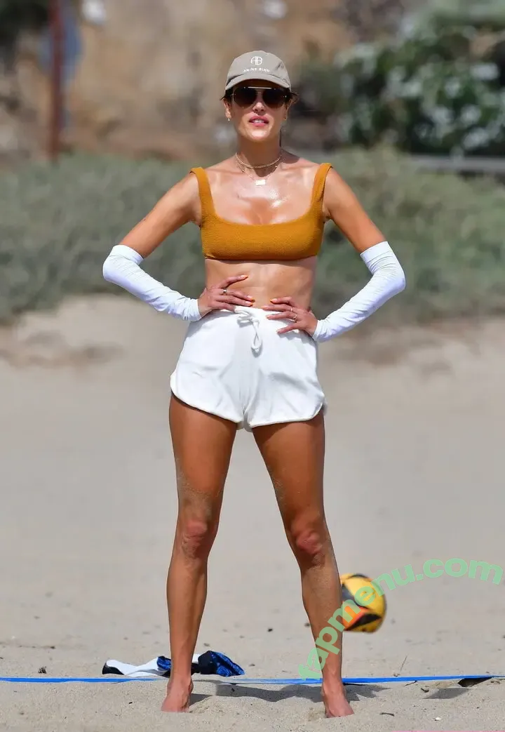 Alessandra Ambrosio nude photo #3426 (aleambrosio / alelovesanja / alessandraambrosio)
