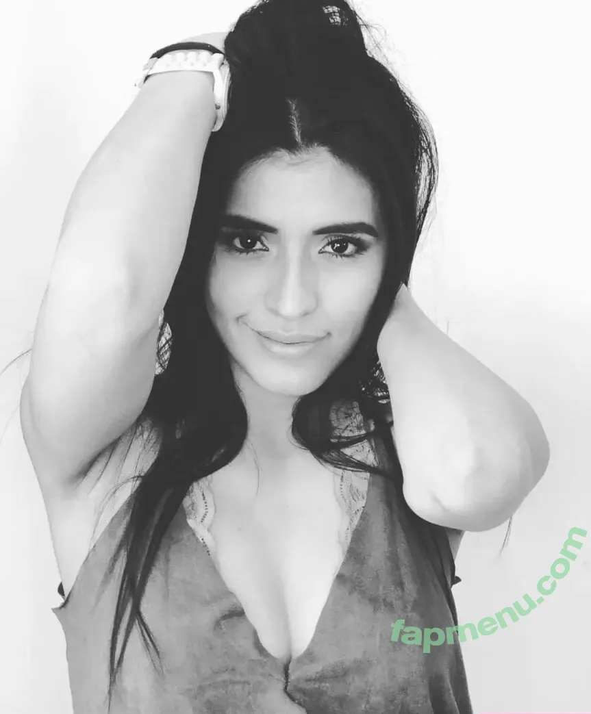 Alessandra Lamas Cardenas nude photo #0021 (alesalamas)
