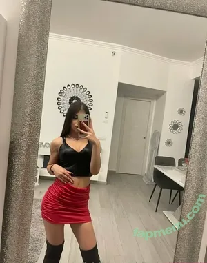  nude photo #0009