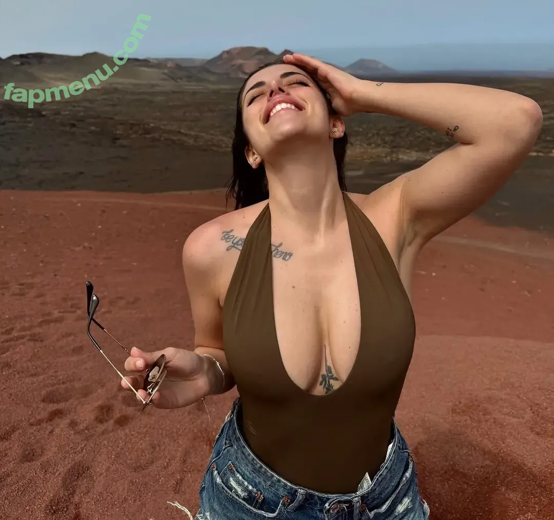 Alessia Loisio nude photo #0069 (alealoisio)