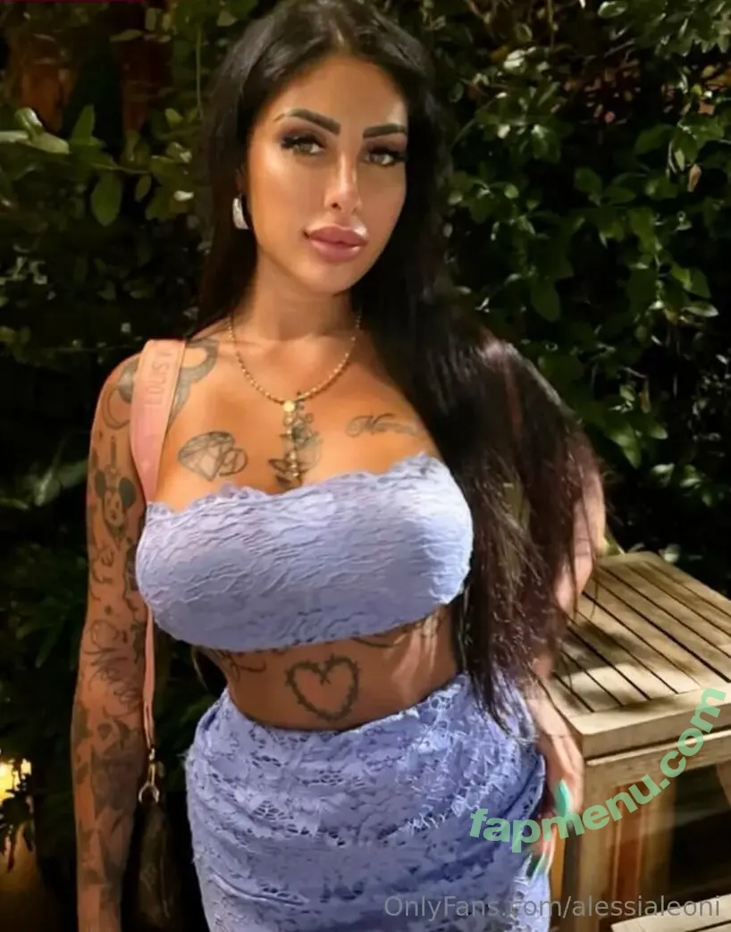 alessiaellee nude photo #0014 (alessiaellee)