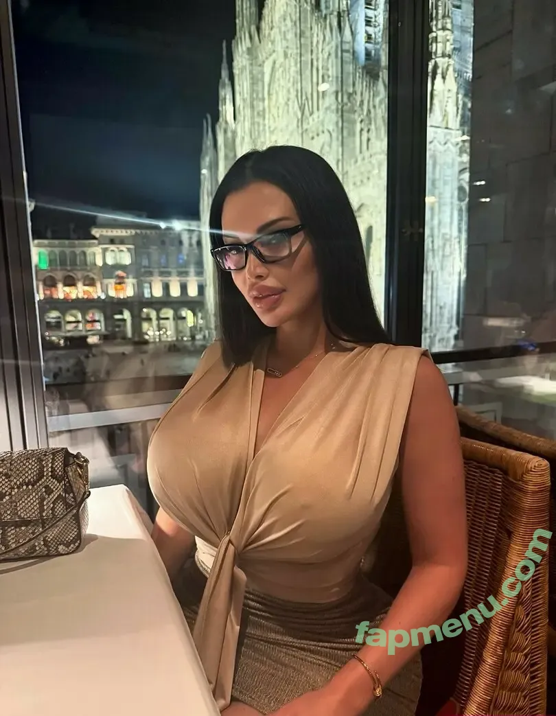 Aletta Ocean nude photo #1816 (ALETTAOCEANXXXX / alettaoceanofficial1)