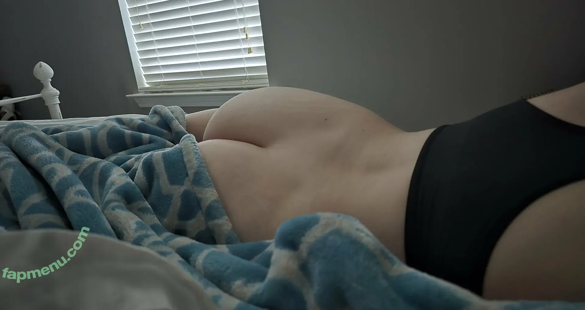 alex.alaina.after.dark nude photo #0035 (alex.after.dark)