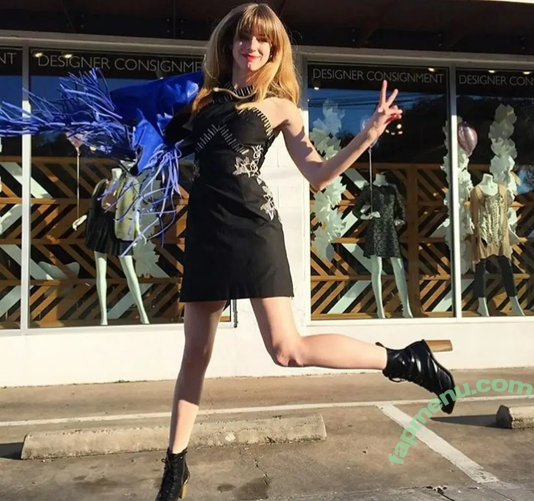 Alex Gehring nude photo #0014 (Ringo Deathstarr / galexy)