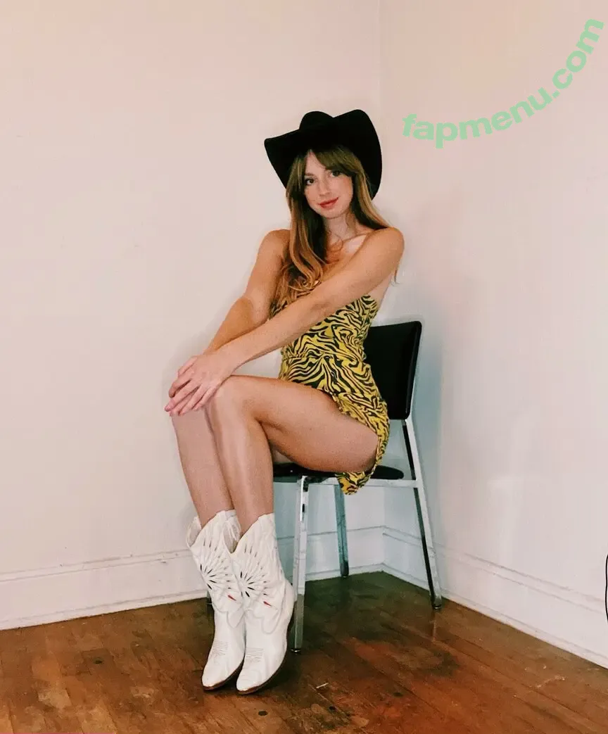 Alex Gehring nude photo #0029 (Ringo Deathstarr / galexy)