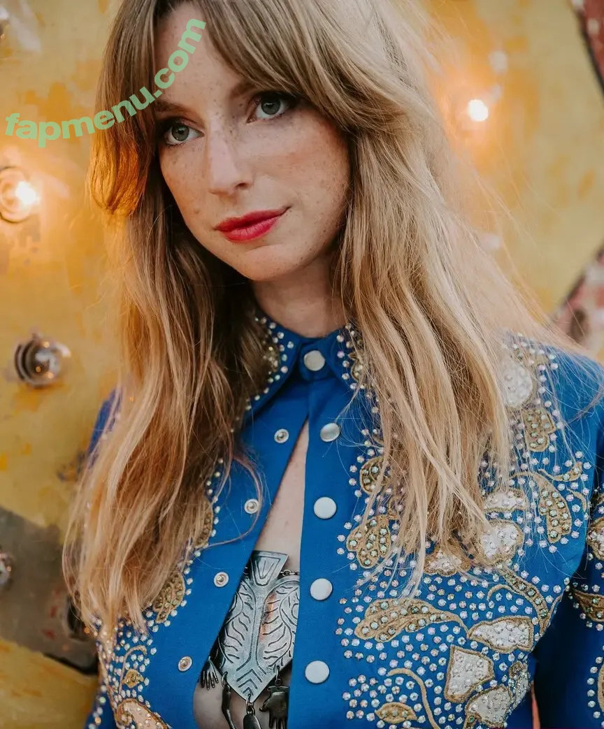 Alex Gehring nude photo #0036 (Ringo Deathstarr / galexy)