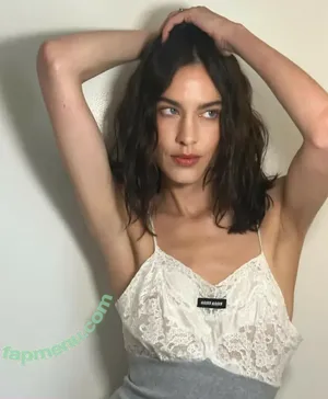 Alexa Chung / alexachung nude photo #0052