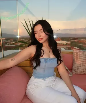 Alexaisobell / anyuser / lylaclex nude photo #0006