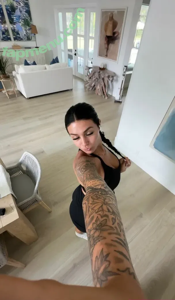 alexalynnnn nude photo #0011 (alexabargerrr)