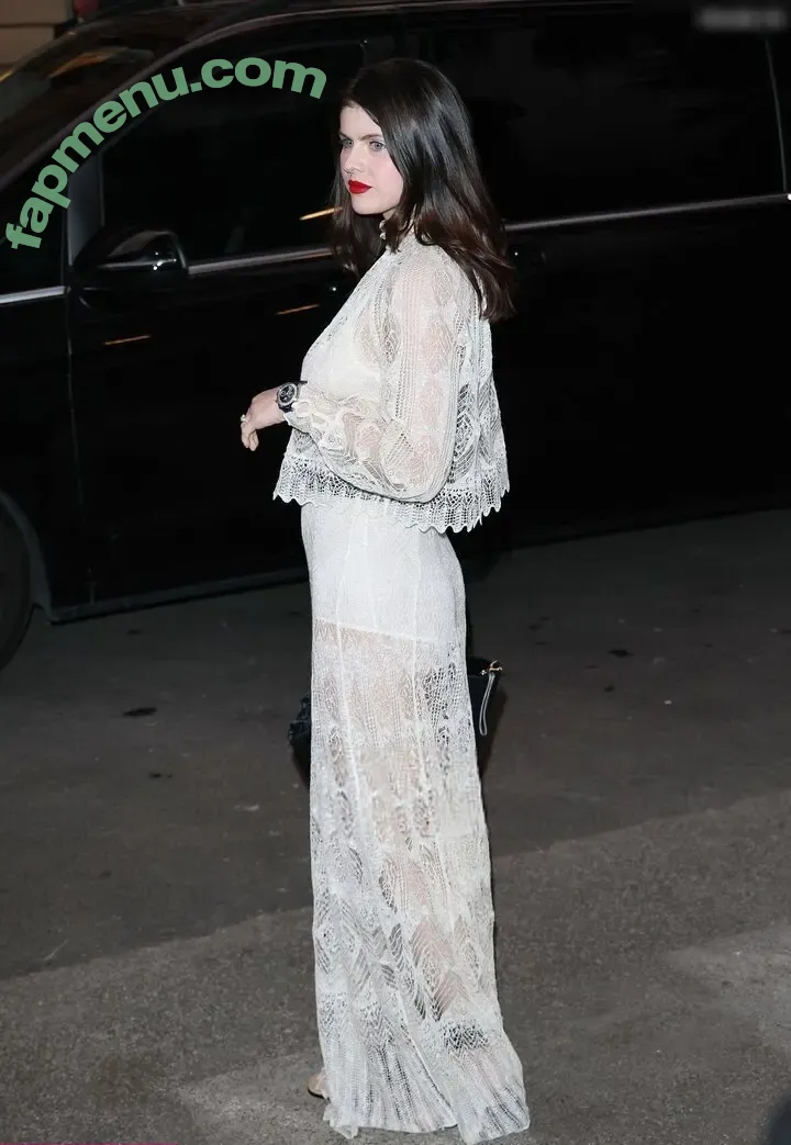 Alexandra Daddario nude photo #3772 (alexandradaddario)