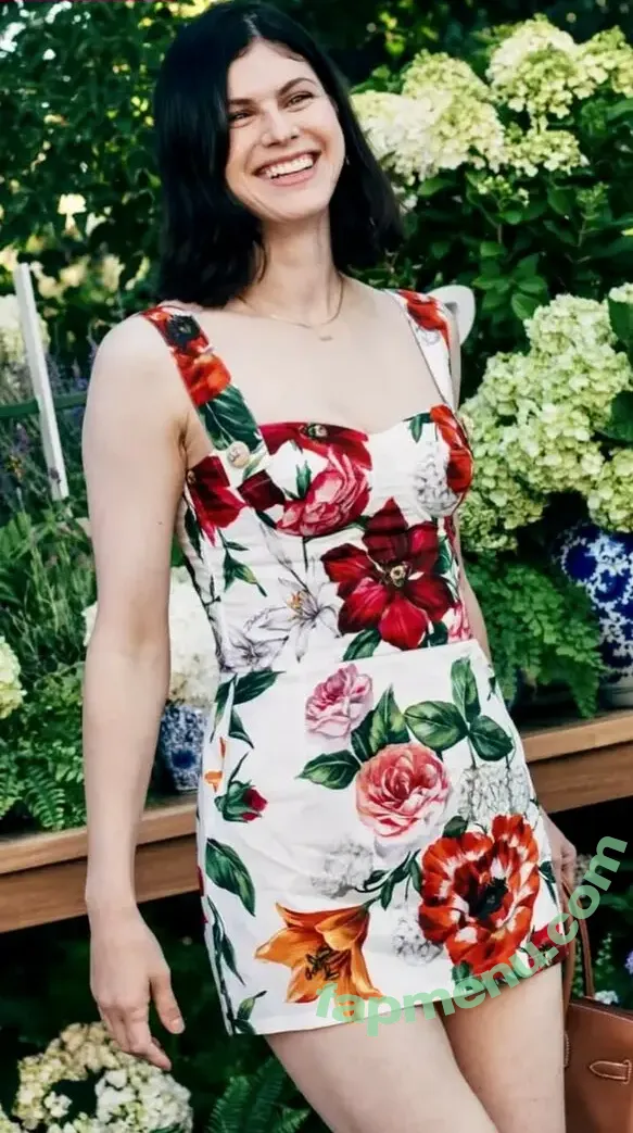 Alexandra Daddario nude photo #3869 (alexandradaddario)