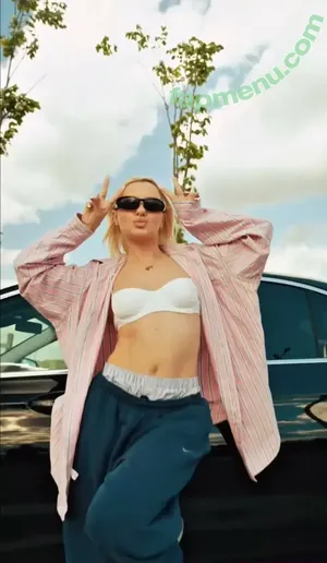 Alexandra Stan / alexandrastan nude photo #2124