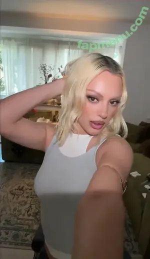 Alexandra Stan / alexandrastan nude photo #2155