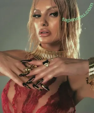 Alexandra Stan / alexandrastan nude photo #2203