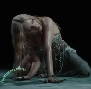 Alexandra Stan / alexandrastan nude photo #2400