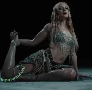 Alexandra Stan / alexandrastan nude photo #2409