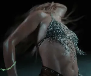 Alexandra Stan / alexandrastan nude photo #2418