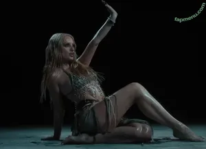 Alexandra Stan / alexandrastan nude photo #2419