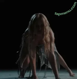 Alexandra Stan / alexandrastan nude photo #2420