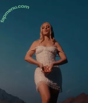 Alexandra Stan / alexandrastan nude photo #2426